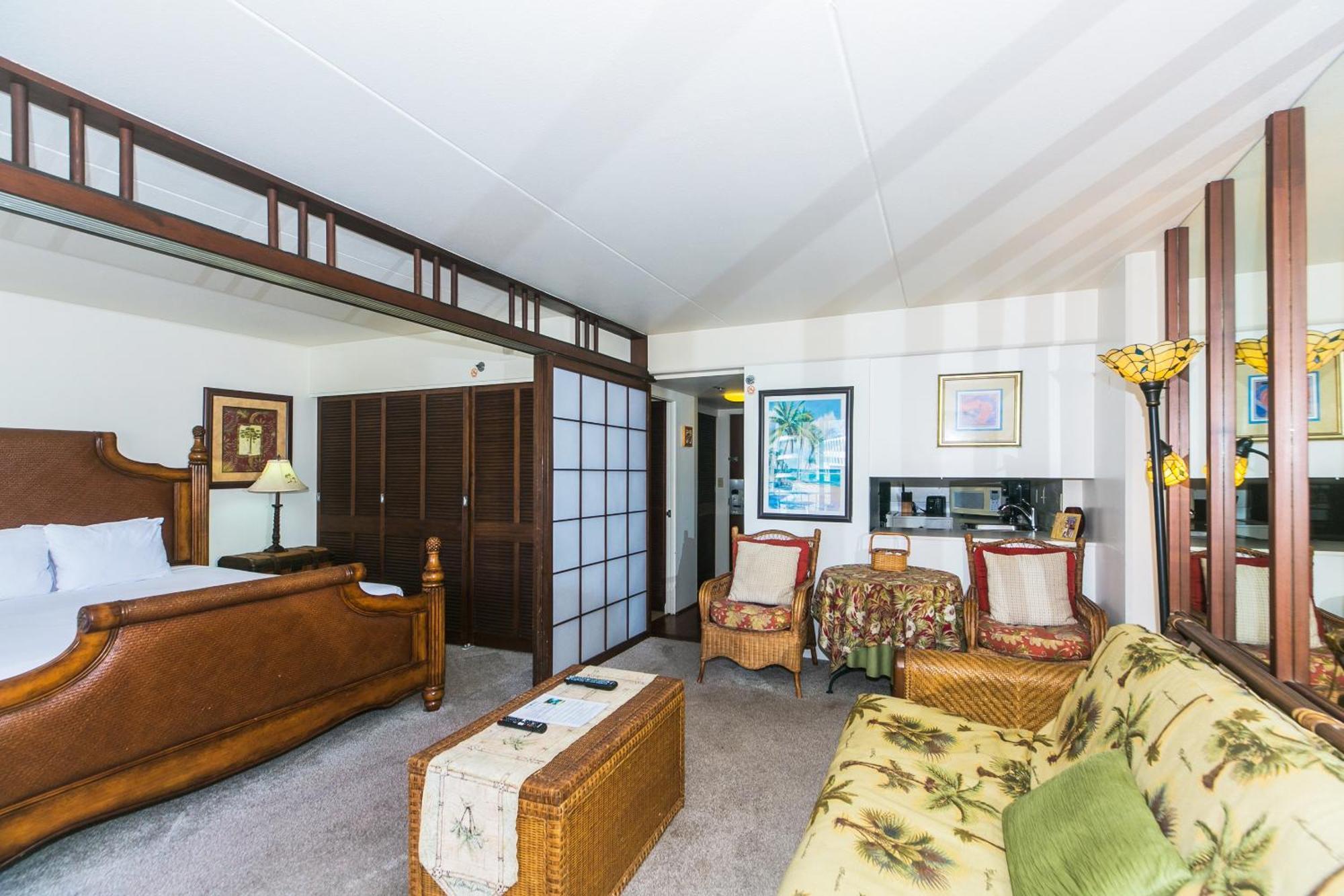 Ilikai Tower 430 Lagoon View 1br
